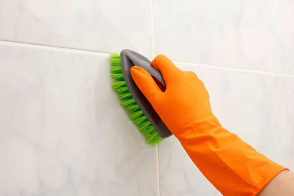 Karantina sırasında temizlik ve dezenfeksiyon.