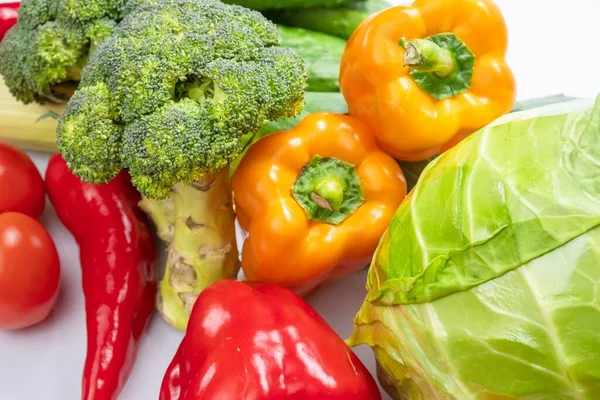 Sayuran segar nutrisi terisolasi sehat. Diet lada — Stok Foto