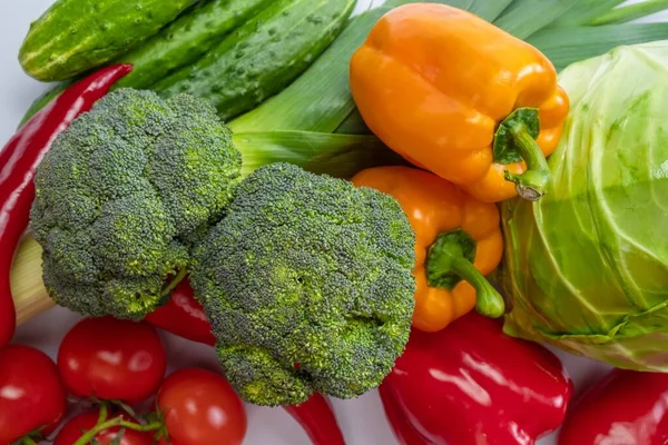 Sayuran segar nutrisi terisolasi sehat. hijau alami — Stok Foto