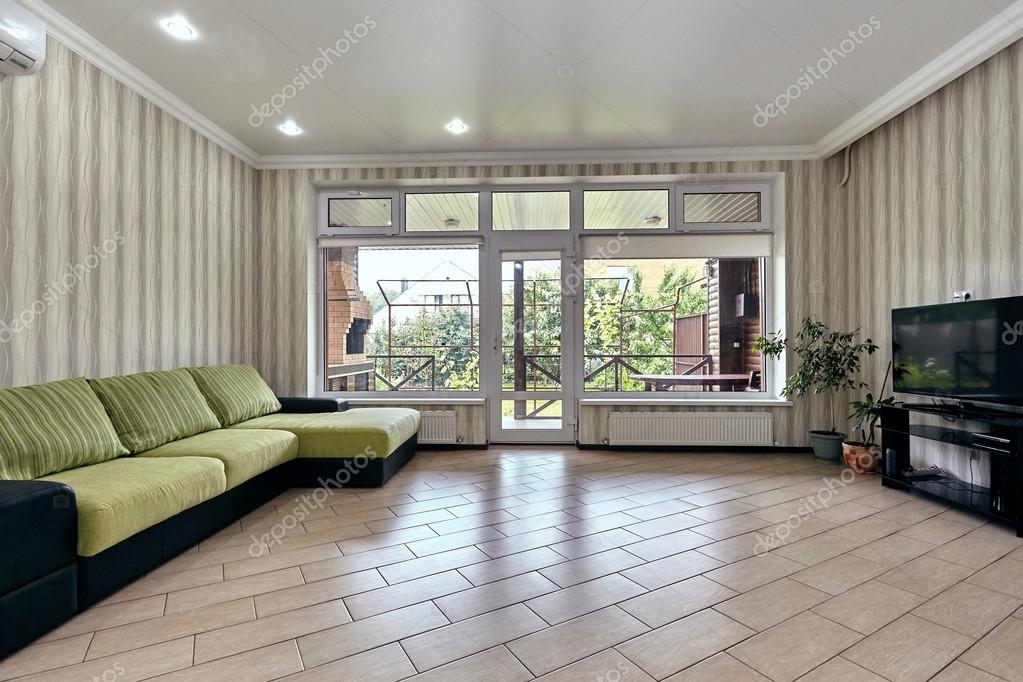woonkamer met een mooi interieur — Stockfoto © OxanaS #114529196 woonkamer met een mooi interieur — Stockfoto © OxanaS #114529196