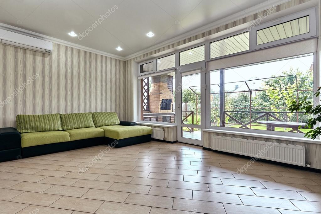 woonkamer met een mooi interieur — Stockfoto © OxanaS #114529304 woonkamer met een mooi interieur — Stockfoto © OxanaS #114529304