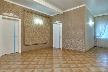 Güzel bir iç mekanı olan oturma odası.