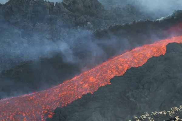 Erupción del volcán — Foto de Stock