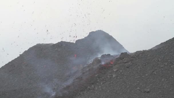 火山岩发泄 — 图库视频影像