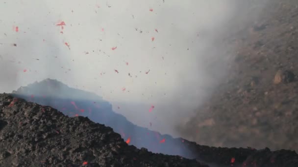 Salpicos de lava — Vídeo de Stock