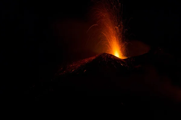 Strombolian 活动 — 图库照片