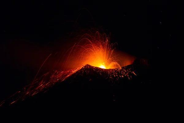 Fuego del volcán Fotos De Stock Sin Royalties Gratis