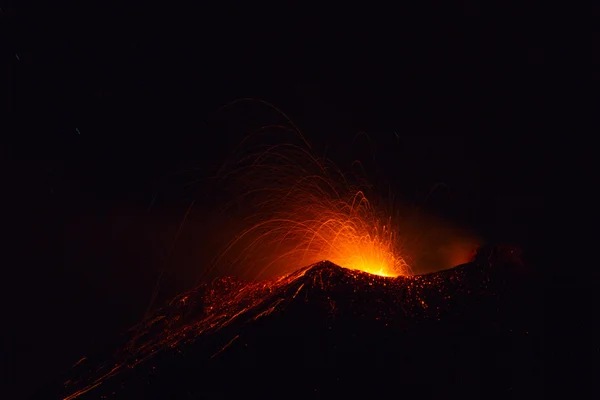 Erupción de la noche Imagen de archivo