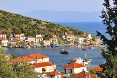 Yukarıdan Agia Kyriaki Köyü