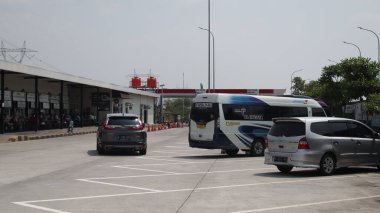 Dinlenme Alanı 360 Trans Java Batang Semarang Yolu, 30 Nisan 2021, Batang, Endonezya