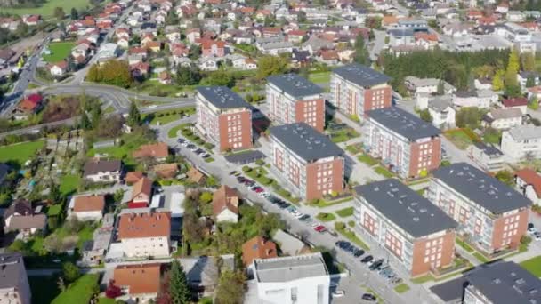 Aerial Parallax Shot Groups Apartments City Domzale Slovenia — Stock Video