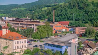 Slovenya 'nın Ravne na Koroskem kentindeki hava akımı sanayii üzerinde