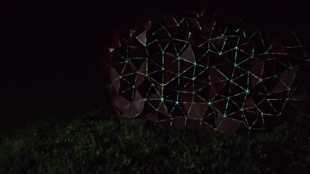 Illuminated Art Sculpture Glowing Night Forma Viva Open Air Steel — Vídeo de stock