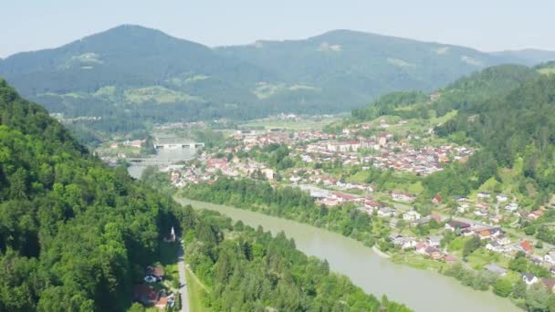 Miasteczko Slovenj Gradec Rzeka Drava Słowenii Ciągu Dnia Szeroki Kąt — Wideo stockowe