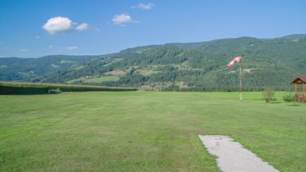 Skydive Drop Zone Libelice Peak Slovenia Wide Shot — Stock Video