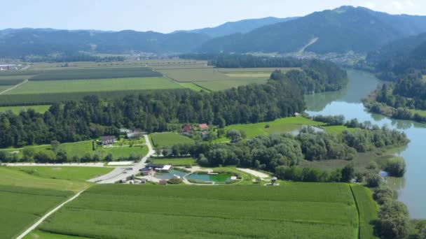Aerial View Σλοβενία Εξοχή Vodni Park Κέντρο Και Drava Ποταμού — Αρχείο Βίντεο