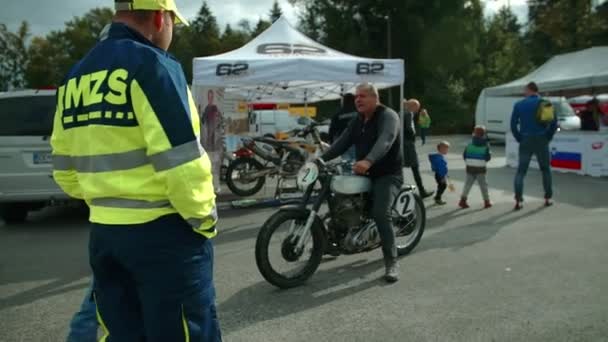 Compétition sportive Amzs en Slovénie — Video