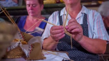 Sepet bir alanda bize Oda örgü örgü knitters