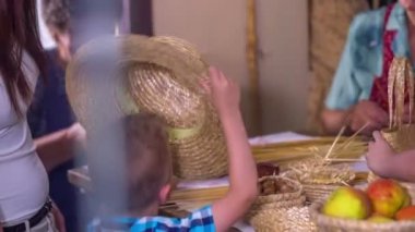 Saman mamullerin bir alanda bize Oda örgü yerleştirilir