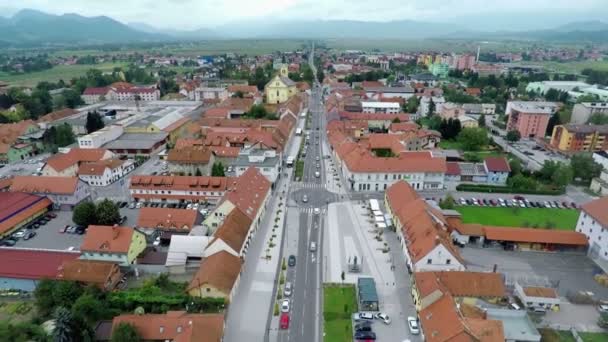 Vieille ville et ses nombreux petits bâtiments — Video