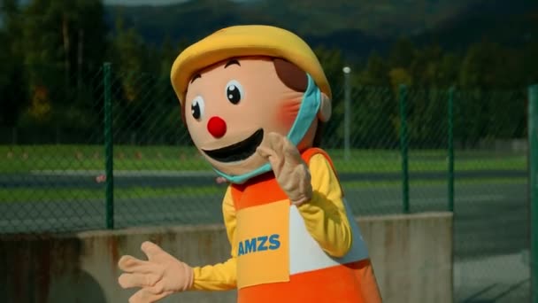 Mascotte sur Amzs compétition sportive — Video