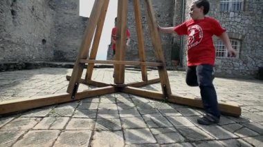 zor engel ders çalışan insanlar