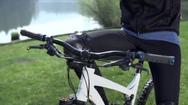 koruyucu elemanları ile donatılması kadın.