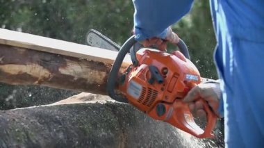 Chainsawing günlük ağır çekimde doğru uzunluğu