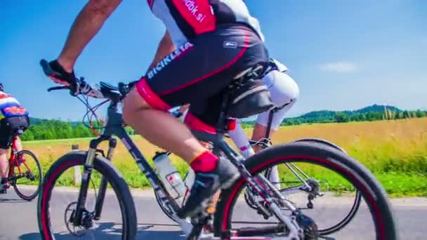 Maratona de bicicleta competição em torno de Vrhnika — Vídeo de Stock