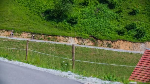 Maratona de bicicleta competição em torno de Vrhnika — Vídeo de Stock