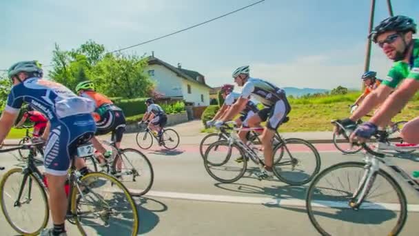 Marathon cycliste autour de Vrhnika — Video