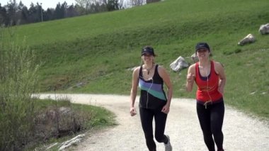 çekici kadın koşu