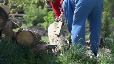 Küçük parçalara kesilmiş günlüğü kapatın