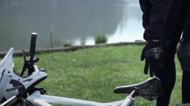 Kadın profesyonel bisiklet toplama