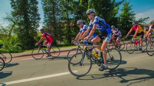 Cykel marathon konkurrensen runt Vrhnika — Stockvideo