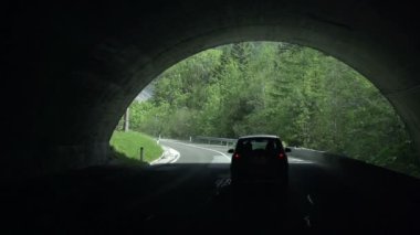  araç tünel sonu yaklaşıyor