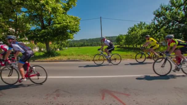Gara di maratona ciclistica intorno a Vrhnika — Video Stock
