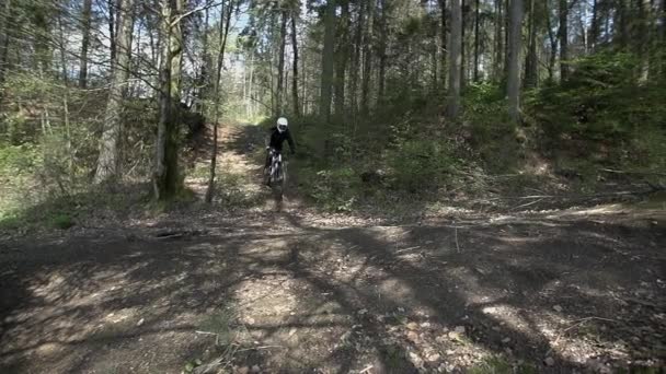 Racer körning i extrema förhållanden — Stockvideo