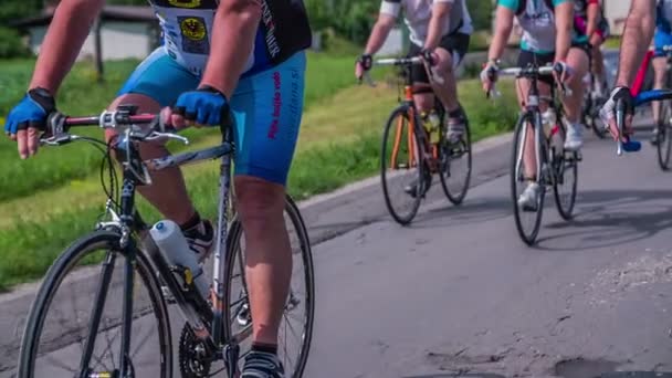 Maratona de bicicleta competição em torno de Vrhnika — Vídeo de Stock