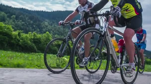 Competencia de maratón de bicicletas alrededor de Vrhnika — Vídeo de stock