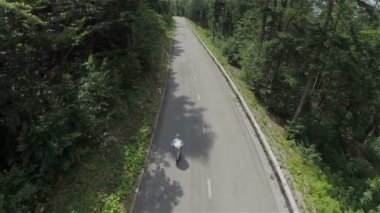 yolda hız iki longboarders