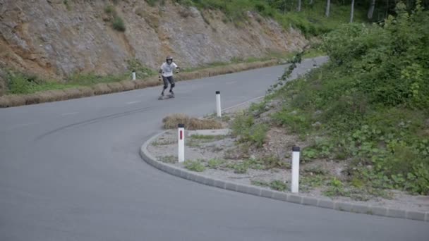 Longboard skate competición carrera de profesionales — Vídeo de stock