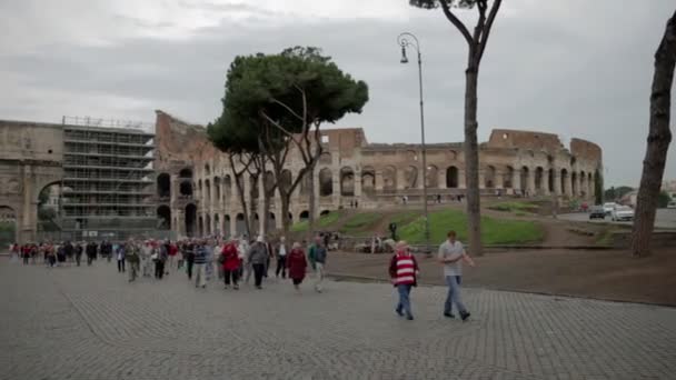 Turistas en Roma, Italia — Vídeo de stock