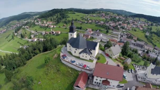 Tournage aérien de l'église — Video