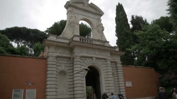 Entrada à vista famosa em Roma — Vídeo de Stock