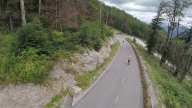 Yokuş aşağı uzun tahta pateni