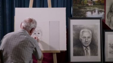 Ressam torunu çizim