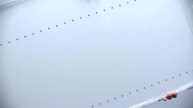 Erkekler dolap montaj