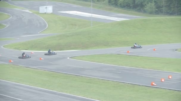 Cart competition on race track — Stock Video