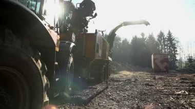 Ağır makine ağaç doğrama 